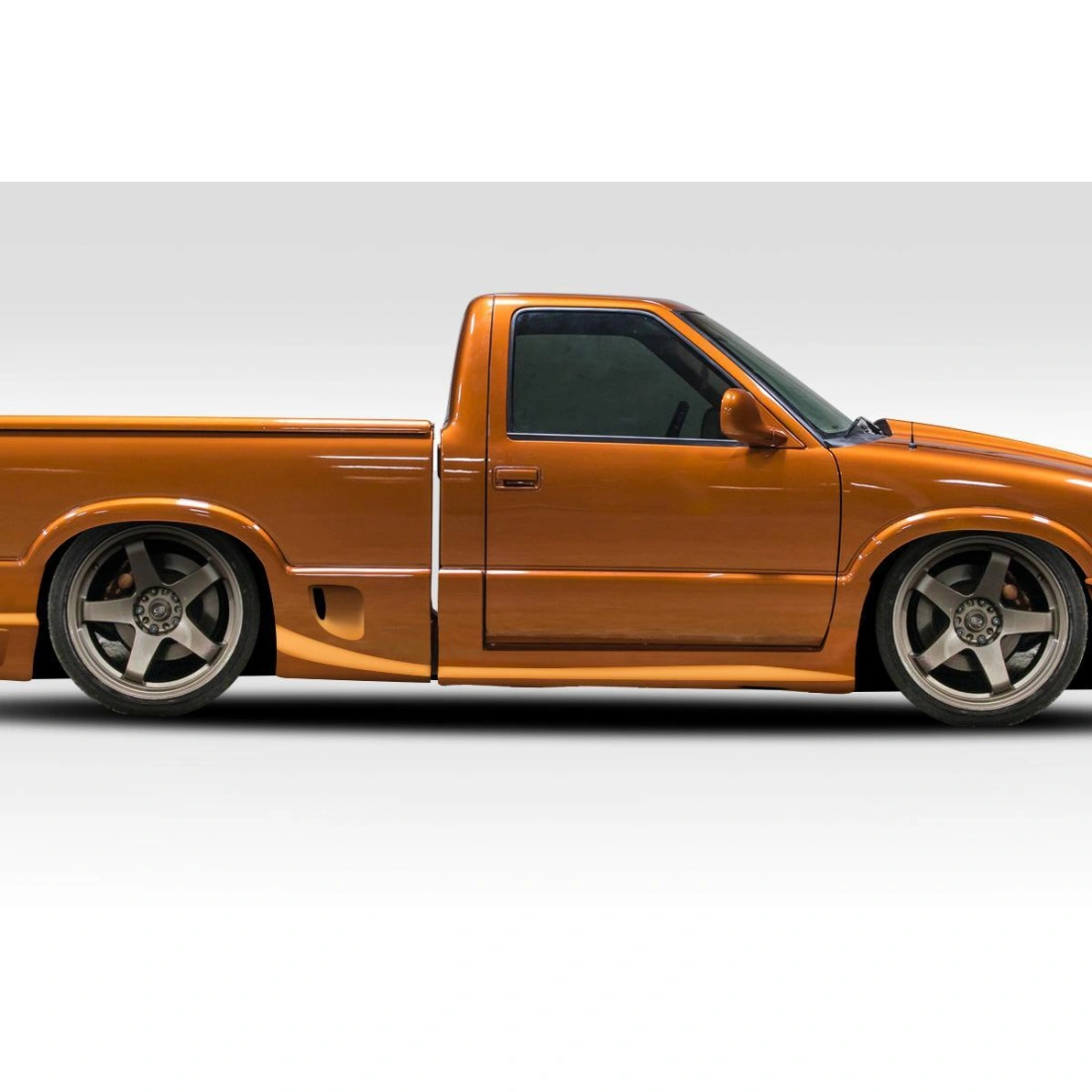 All kind of Exterior/Complete Body Kitsfor Chevrolet S10 1994. 2