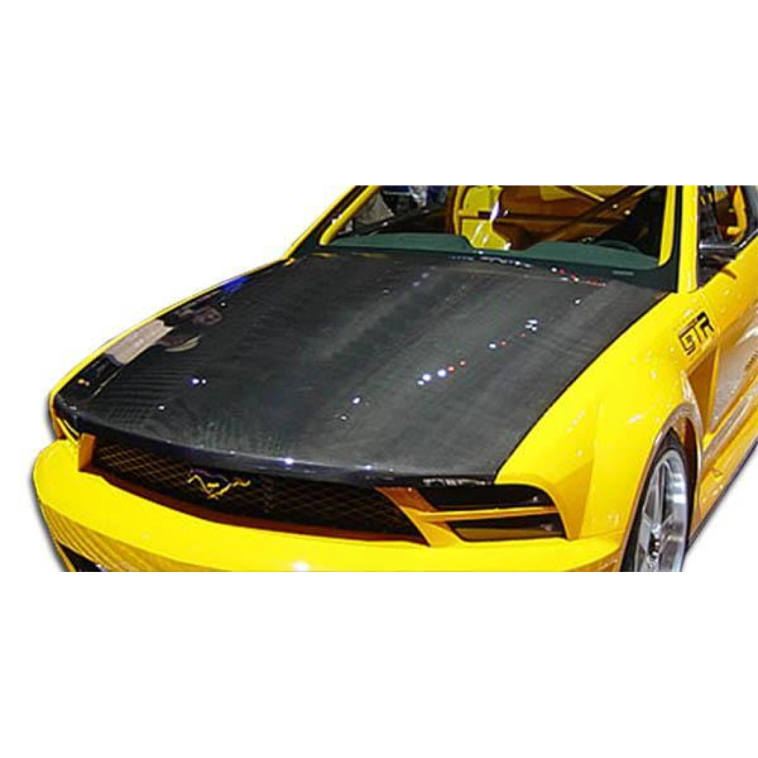 All kind of Exterior/Hoodsfor  Ford Mustang 2005. 2
