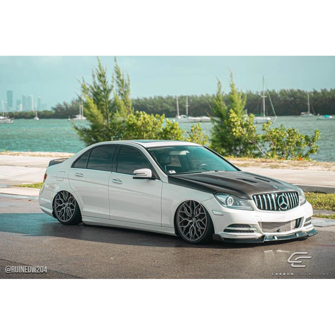 All kind of Exterior/Hoodsfor  Mercedes-Benz C300 2008. 7