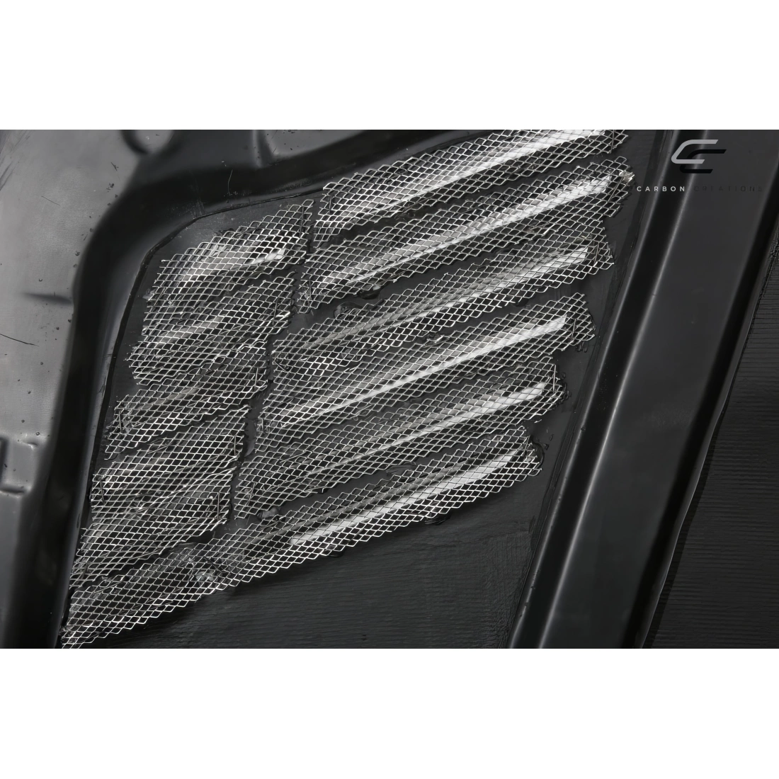 All kind of Exterior/Hoodsfor  BMW 5-Series 2004. 6