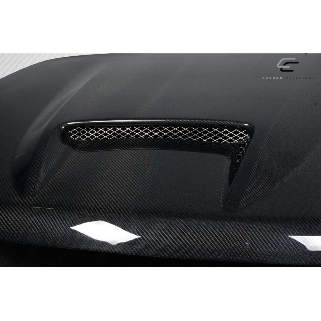 All kind of Exterior/Hoodsfor Jeep Cherokee 2005. 8