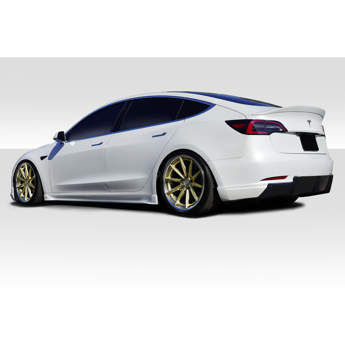All kind of Exterior/Complete Body Kitsfor  Tesla 3 2018. 