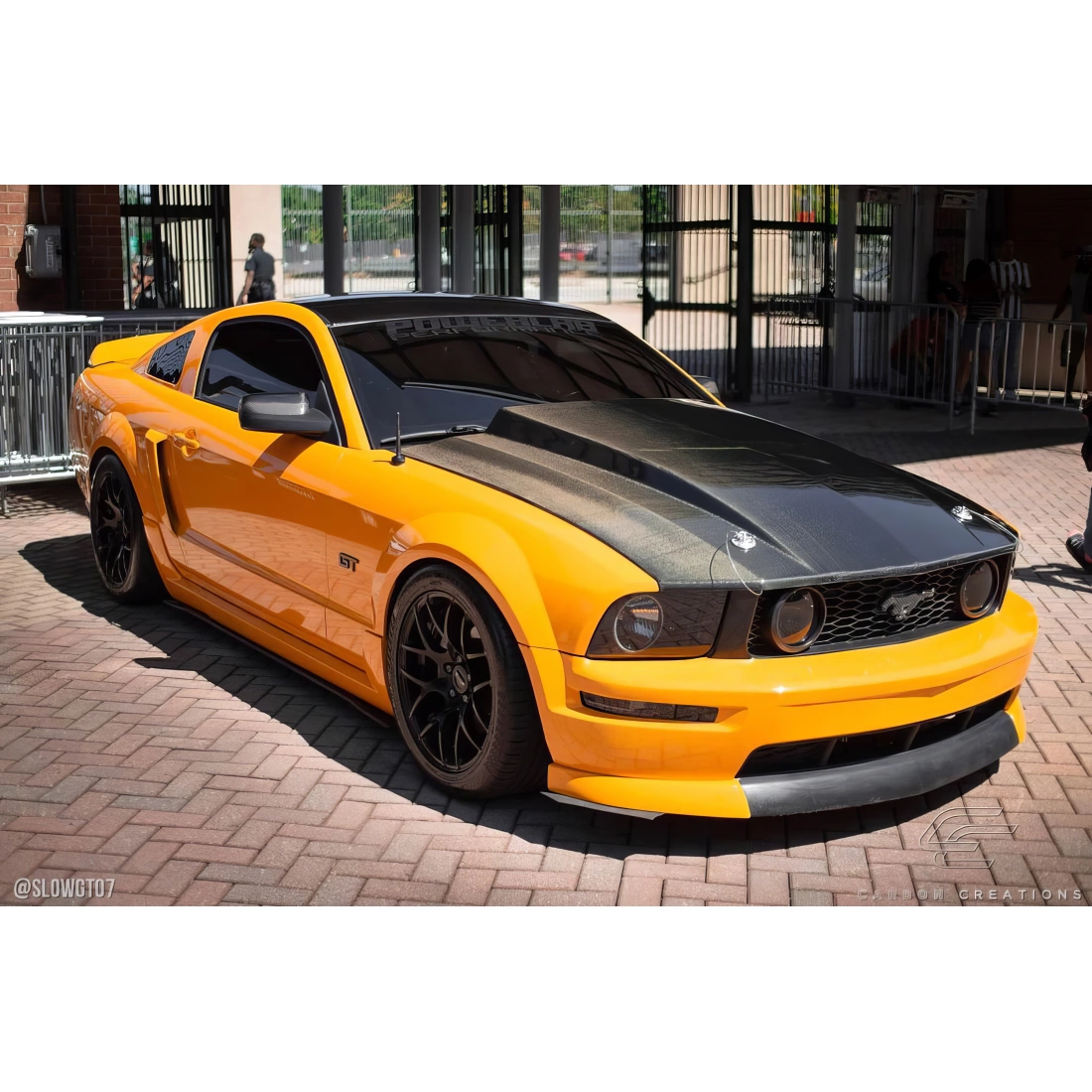 All kind of Exterior/Hoodsfor Ford Mustang 2005. 8