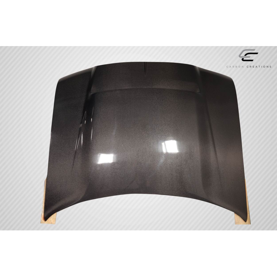All kind of Exterior/Hoodsfor  Chrysler 300 2005. 